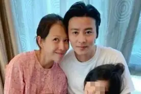 产后护理多重要？46岁蔡少芬生下3胎儿子半年后，与张晋形似2代人图片