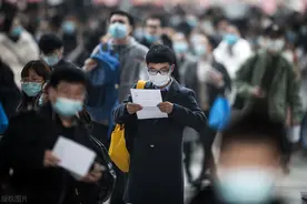 逃离大厂，回归小城，157万人抢渡国考独木桥图片