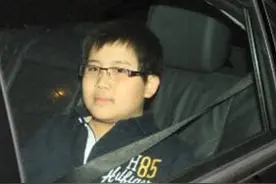 四姨太神秘的儿子，被正式曝光，四姨太承认确有其子现在美国图片