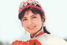 姜黎黎：凭借“红牡丹”走红，30岁患肿瘤，丈夫陪她不离不弃图片