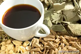 甲状腺长结节怎么办？西药中药和手术的利蔽分析图片