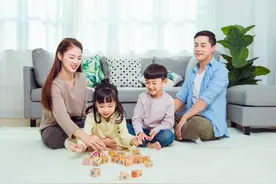 双博士后余世维：再难也要把孩子带在身边，就算你揭不开锅图片
