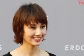 袁泉：只看第一眼就被惊艳到的“最美女神”，是怎样活出高级感的图片
