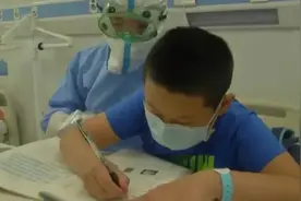 北京10岁确诊男孩因一句话上热搜，他的话打动无数父母图片