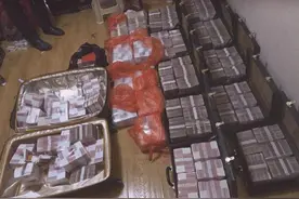 受贿近1900万！他把现金整整齐齐码放在地下室｜今晚九点半图片