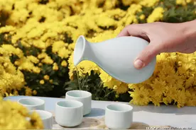 不登高山，不知天之高也；不临深溪，不知地之厚也图片