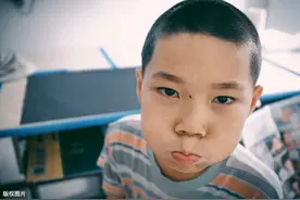 父母不在孩子身边，如何留住孩子的心，与他们进行更好的沟通？图片