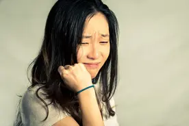 为什么有些男人更心疼母亲？因为比起母亲，妻子让他省心多了图片