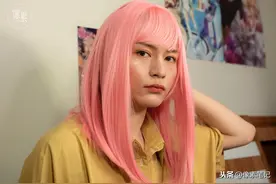 我，一个直男，却开起直播，教女生化妆剁手图片