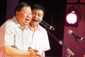 马季，刘伟相声《富了以后》包袱一个接一个，爆笑全场图片