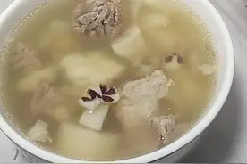 小孩光吃不长肉，多给孩子喝这碗汤，越喝脾胃越好，吃饭也香图片