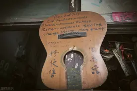图看上海最牛大爷：没出娘胎救了全家，自学乐器与那英组乐队图片