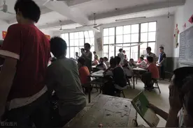 校园“体罚”事件频频：为何屡禁不止？谁为造成的“后果”买单？图片