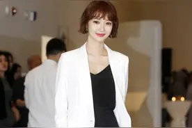 高俊熙 短发气质美了，女人味十足图片