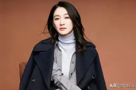 44岁李小冉厉害了，罕见衬衫裙一颗扣系不上，身材丰满太有韵味图片
