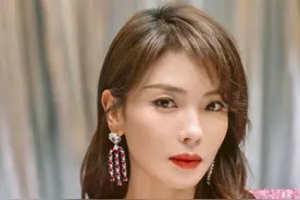 刘涛凌晨发文称感到无力，却不见老公王珂动静图片