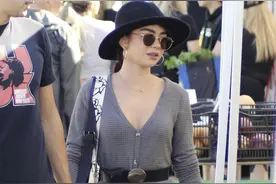 美国女演员 萨拉·海蓝德（Sarah Hyland）图片