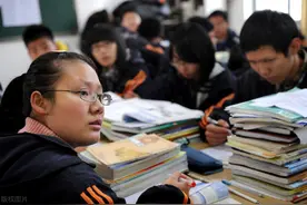 初二期末，全班英语满分12人，英语老师：拿第一的秘诀在3句话图片