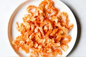虾米的嘌呤高不高？痛风和尿酸高人群如何选择食材？医生告诉您图片
