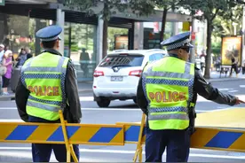 对抗疫情中社区不实传言 澳大利亚华裔警官获警务人员卓越奖图片