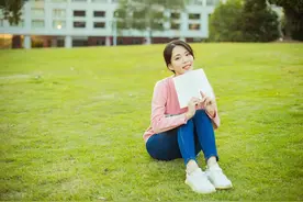 小儿麻痹症的女孩，二婚找了个帅小伙，又被公婆宠上了天，为啥？图片