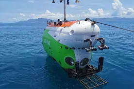 10909米深的海沟，中国深潜器发现科学家“最不愿看见”的东西图片