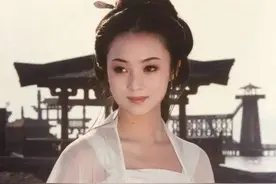 山城盛产美女！8位重庆籍女星，个个肤白貌美，一颦一笑堪称绝色图片