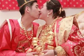 “叛逆千金”何超盈：带14亿嫁妆下嫁寒门，吃错药在街头游荡图片