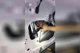 福特蒙迪欧车内发臭，铲除沥青重新隔音——汽车隔音降噪