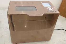 如何正确使用面包机图片