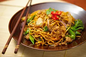 30年前的做法，沙茶猪肉面，你不能不知的广东名吃图片
