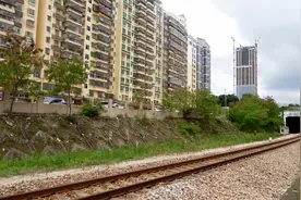 DF11内燃火车头!K131次列车深圳西始发到终到兰州