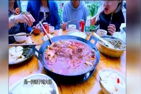 水城县的茨冲村的辣子鸡火锅曾名噪一时，胡良芬教你做辣子鸡锅！视频封面
