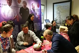 央视鉴宝专家南充寻宝 唐代釉罐价值10万图片