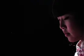 治愈系钢琴演奏许茹芸《如果云知道》流行钢琴曲 甜甜的音乐图片