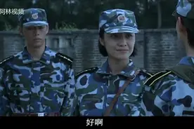 国防生不服教官，靶场上叫板，身为特战旅的教官一出手，直接闭嘴视频封面