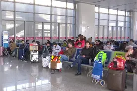 今年寒假学生火车票全面开售 可提前30天预订视频封面