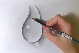 铅笔素描系列一：漂亮的透明水滴绘画教学视频视频封面