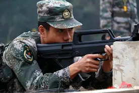 全新兵连的班长，都经过他一手调教，刘班长带兵究竟有何秘笈？图片