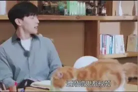 笑skr！邓伦发出“伦式惊叹”，被官博做成表情包视频封面