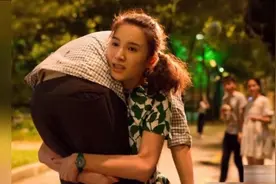 文章当众穿裙子撞衫宋佳 网友：这姑娘长得真俊视频封面