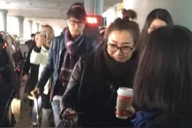 郑秀文低调现身重庆 粉丝期盼她来开演唱会图片