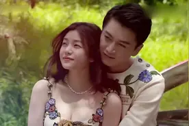 陈晓陈妍希回台北办归宁宴 机场深情对望全是爱视频封面