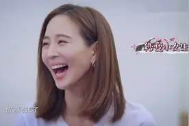张钧甯妈妈出场惊艳众人，妈妈和女儿站一起就像姐妹一样视频封面