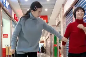 总顺拐怎么办？一定要记住“抬左腿摆右臂”视频封面