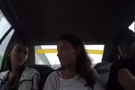 三个洋妹子游上海 逛外滩 南京东路 感受上海的繁华生活视频封面