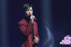 易烊千玺独家传授自拍秘籍，分享拍摄《少年的你》感受视频封面
