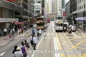 美国大亨来中国炫富，在上海生活一天后感叹：中国人真的有钱！视频封面