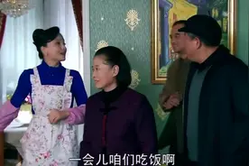 乡下爸妈来城里住，儿媳妇有洁癖，把所有的东西都用白布盖上视频封面