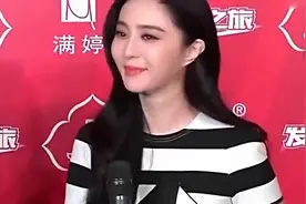 范冰冰街边拍广告，大冬天露美腿凹造型，论敬业是及格的视频封面